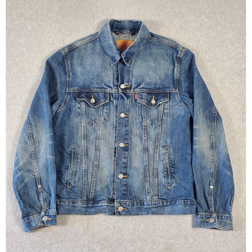 Levis Trucker Denim Jean Jacket Mens Large Blue Jean Button Up Coat Faded Wash